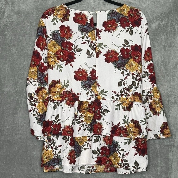 Time and Tru XXL 2X Shirt Top White Floral Flower Bell 3/4 Sleeve Round Neck - Picture 4 of 9